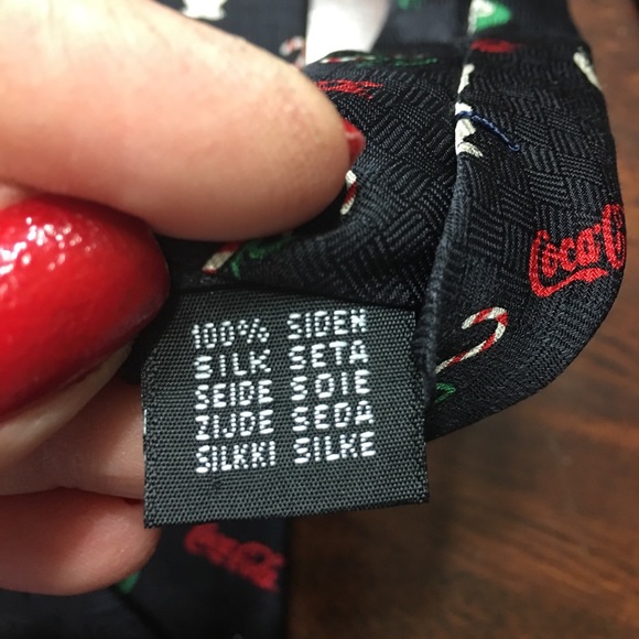Coca Cola Polar Bear Santa Mens Necktie Tie Silk - Picture 5 of 6